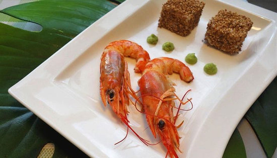 foto ricetta Cubotti di Riso Basmati al sesamo, avocado e gamberoni 